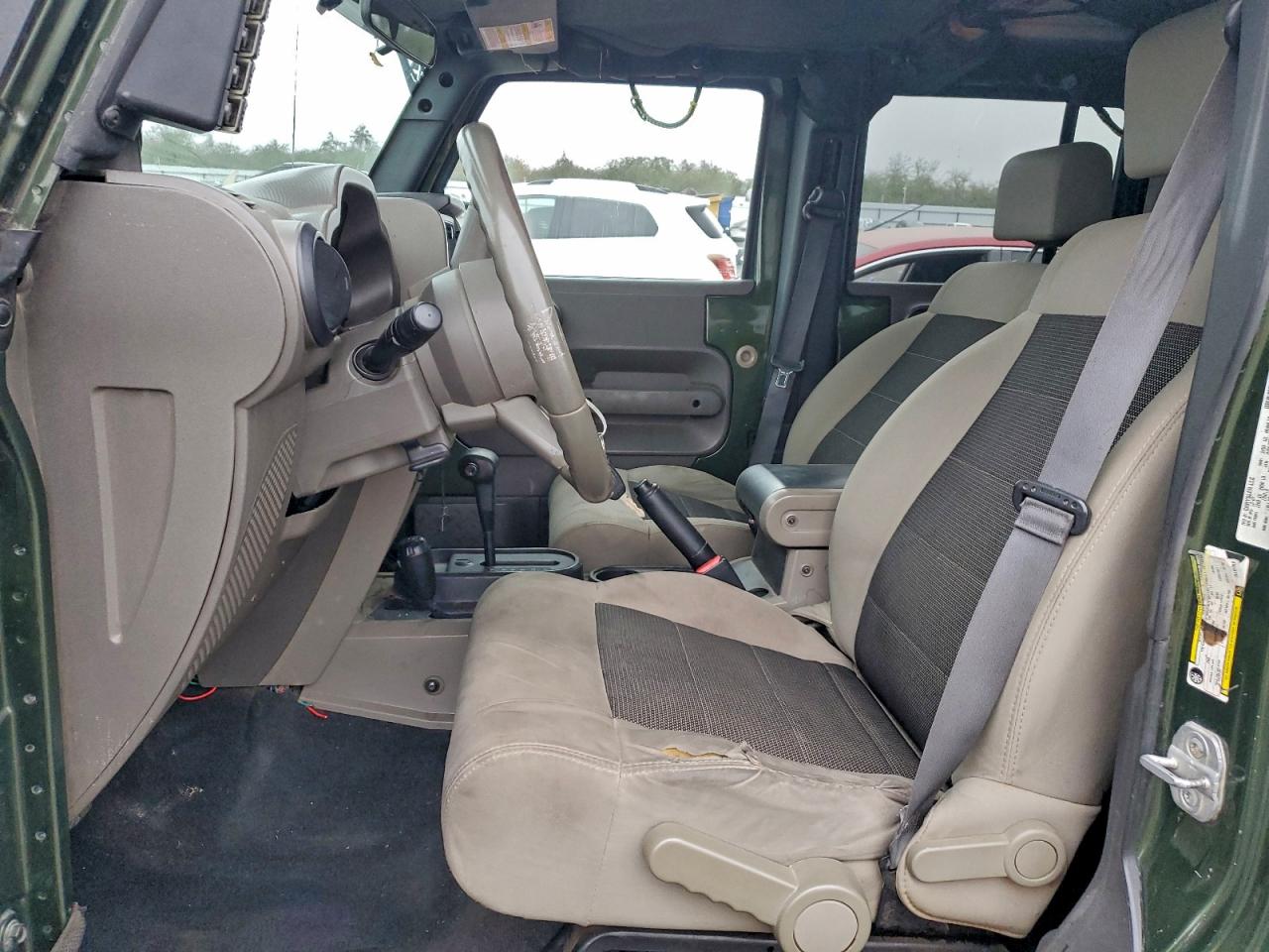 Jeep Wrangler X Image 12