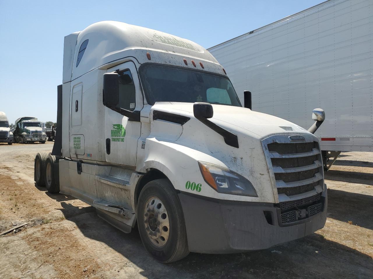 Freightliner Cascadia 1 Image 1