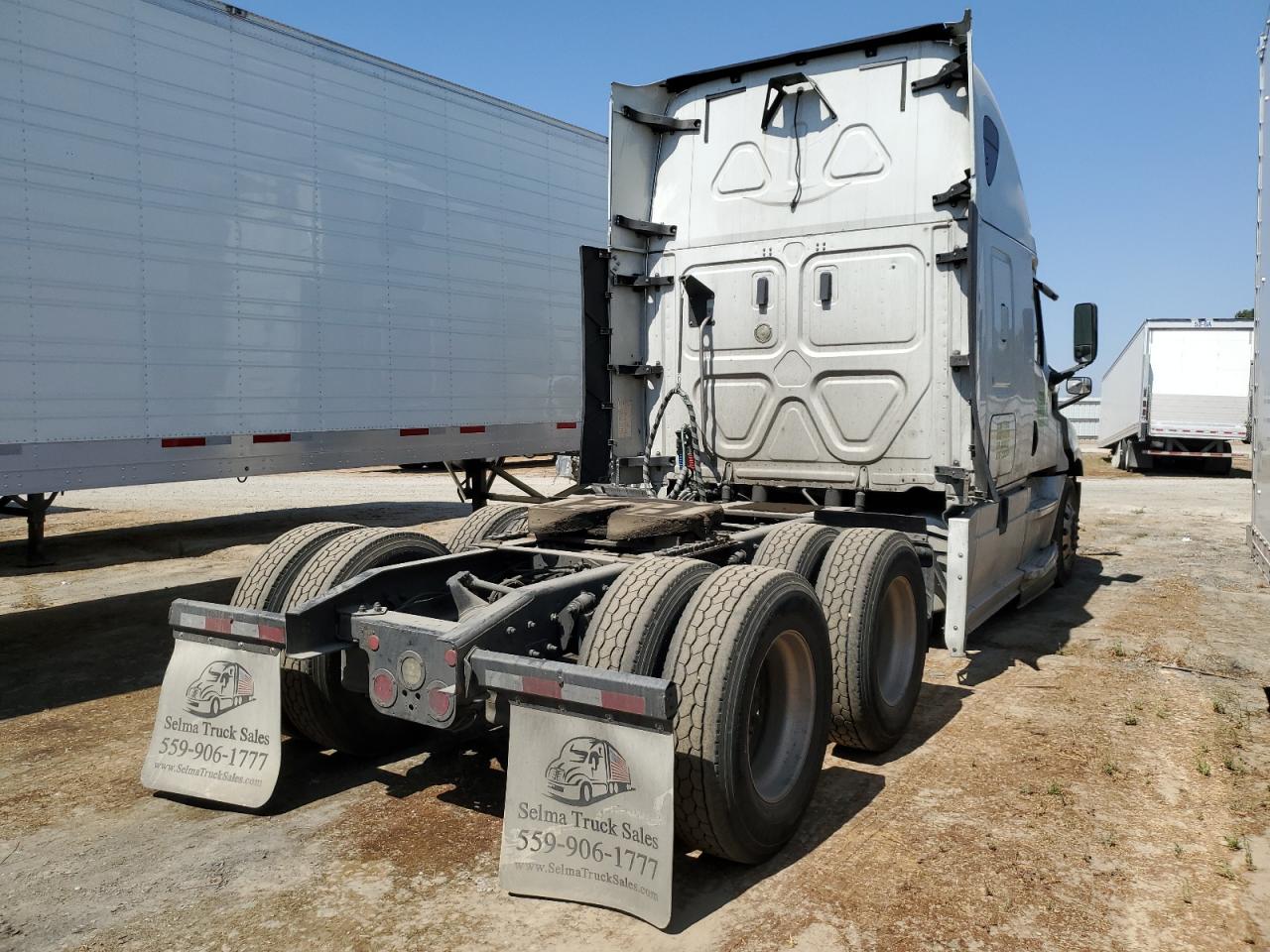 Freightliner Cascadia 1 Image 4