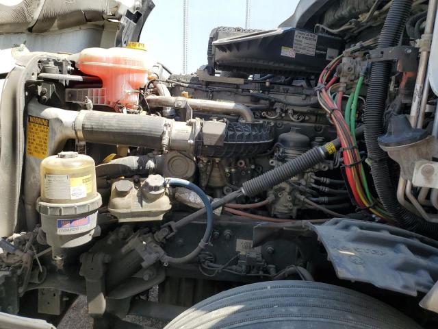 Freightliner Cascadia 1 Image 9