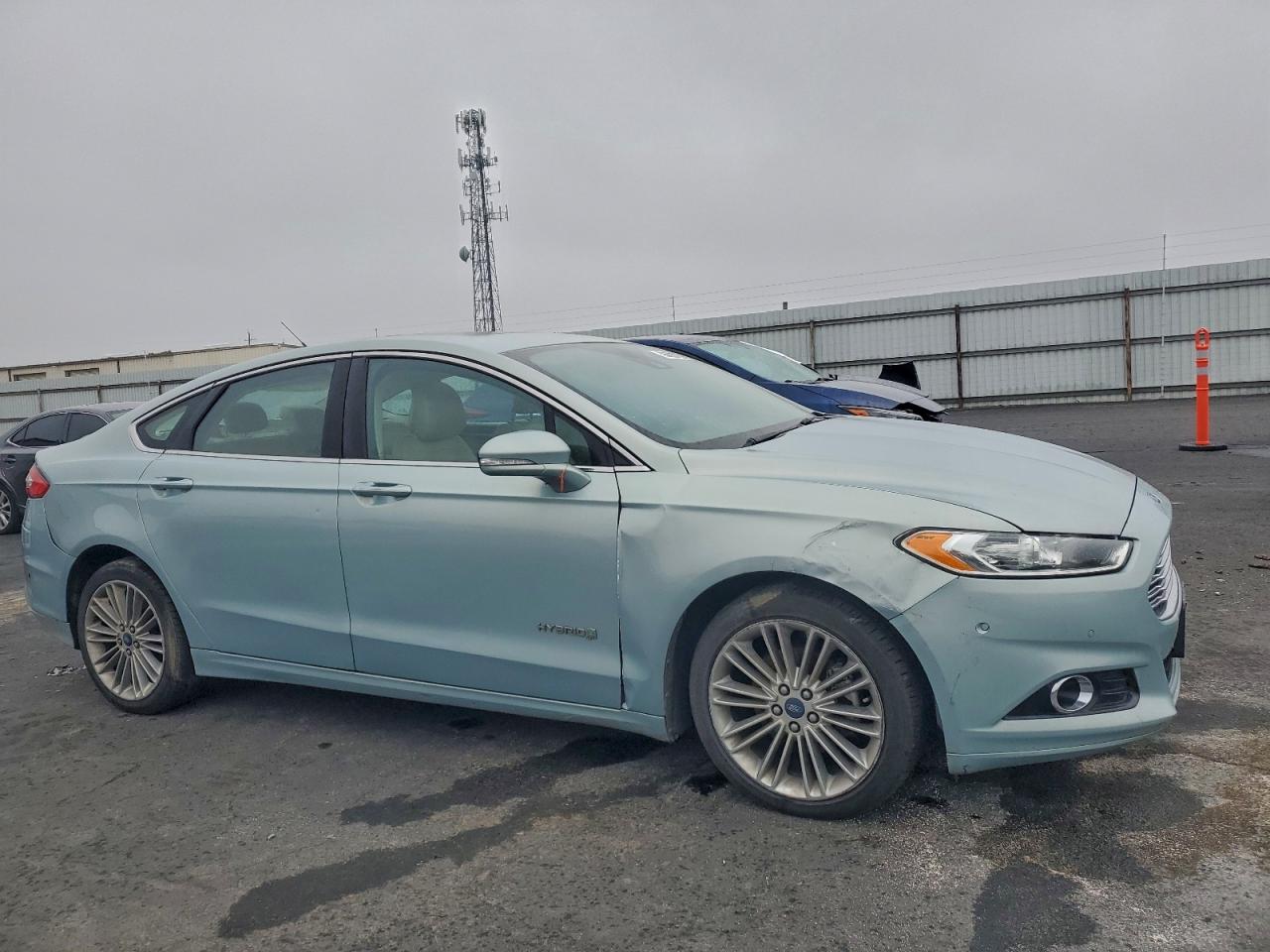 Ford Fusion Se Hybrid Image 4