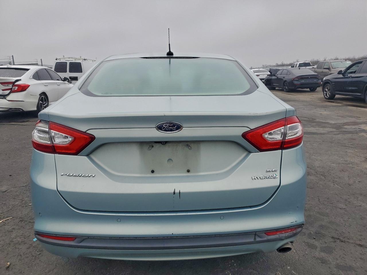 Ford Fusion Se Hybrid Image 8