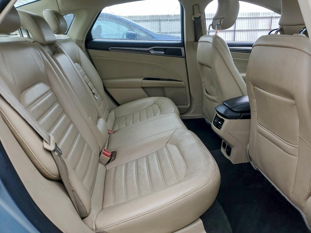 Ford Fusion Se Hybrid Image 9