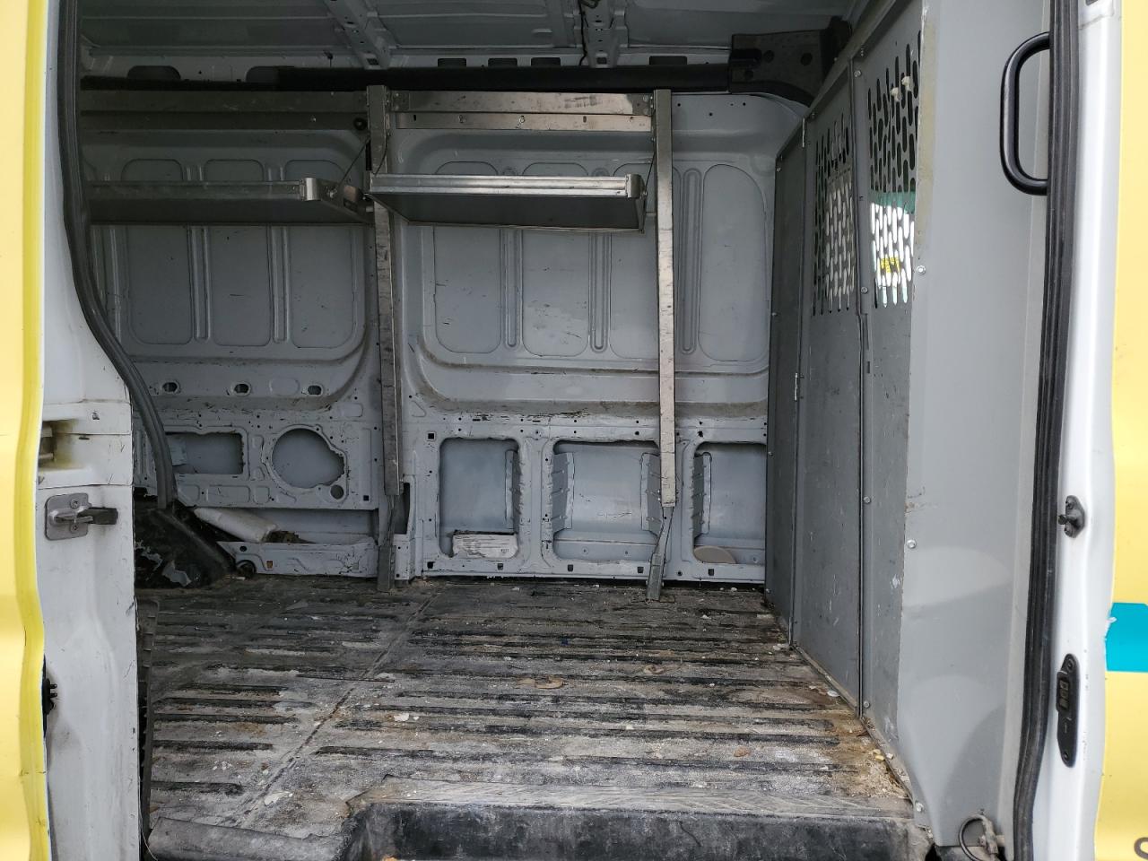 Ford Transit T-250 Image 7