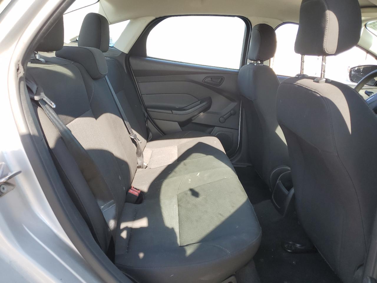 Ford Focus S Image 6