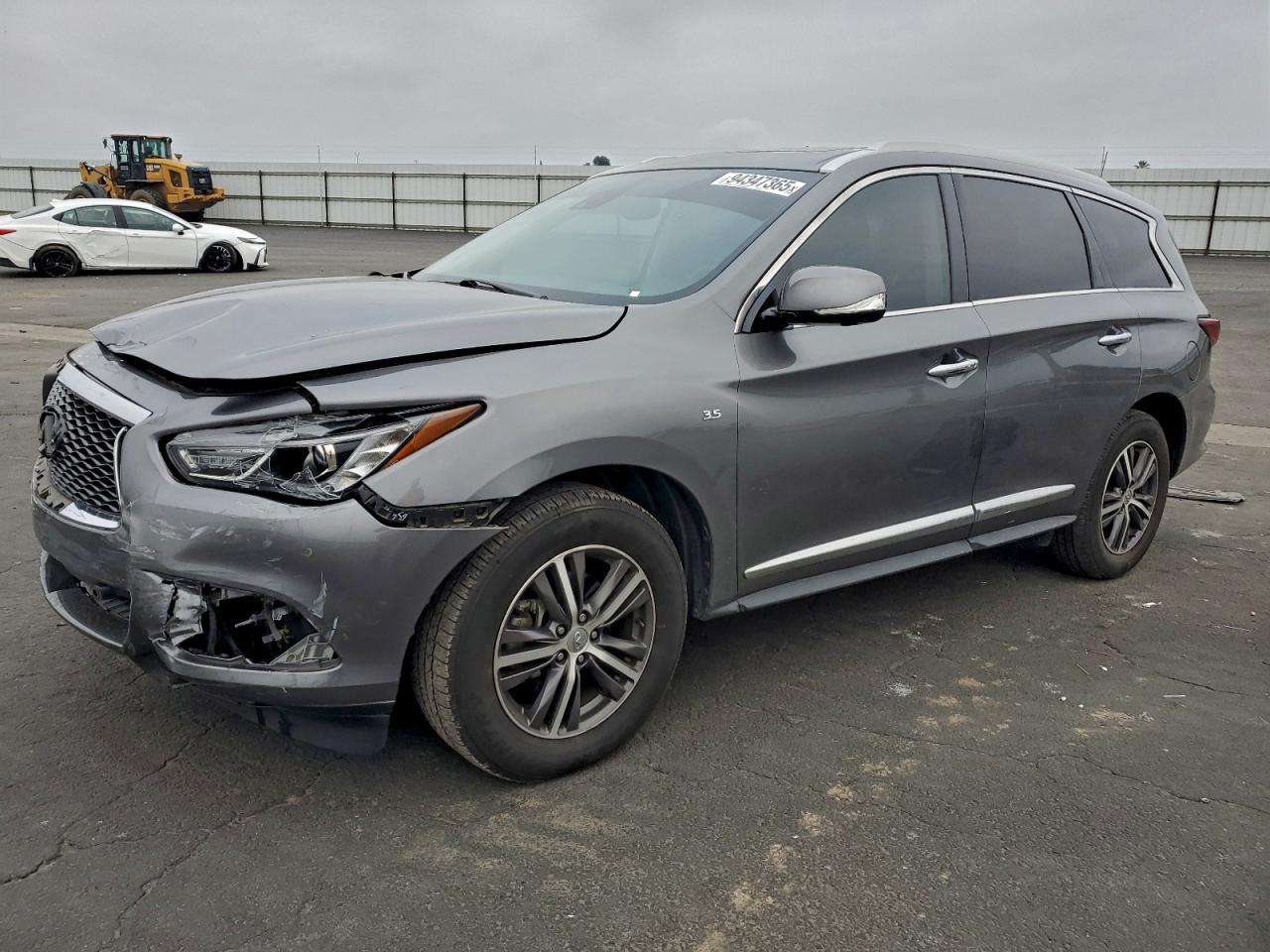 INFINITI Qx Luxe Image 1