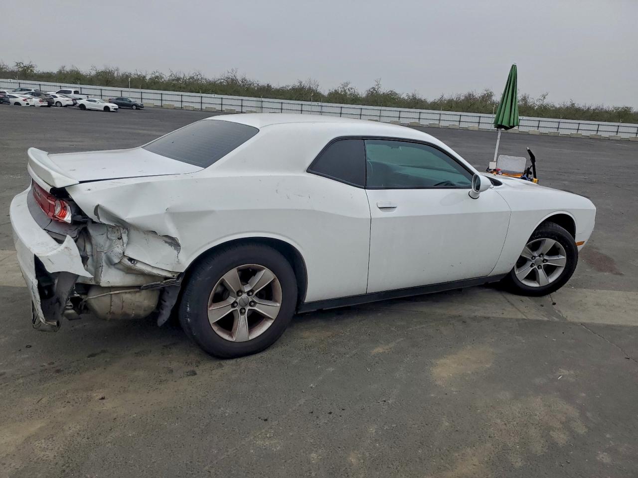 Dodge Challenger Sxt Image 6