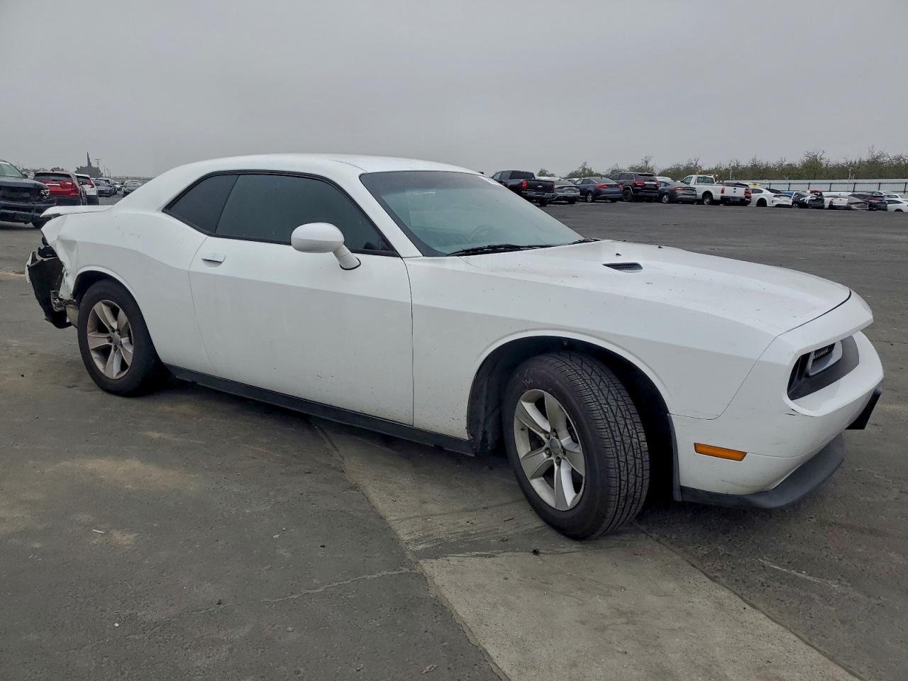 Dodge Challenger Sxt Image 10