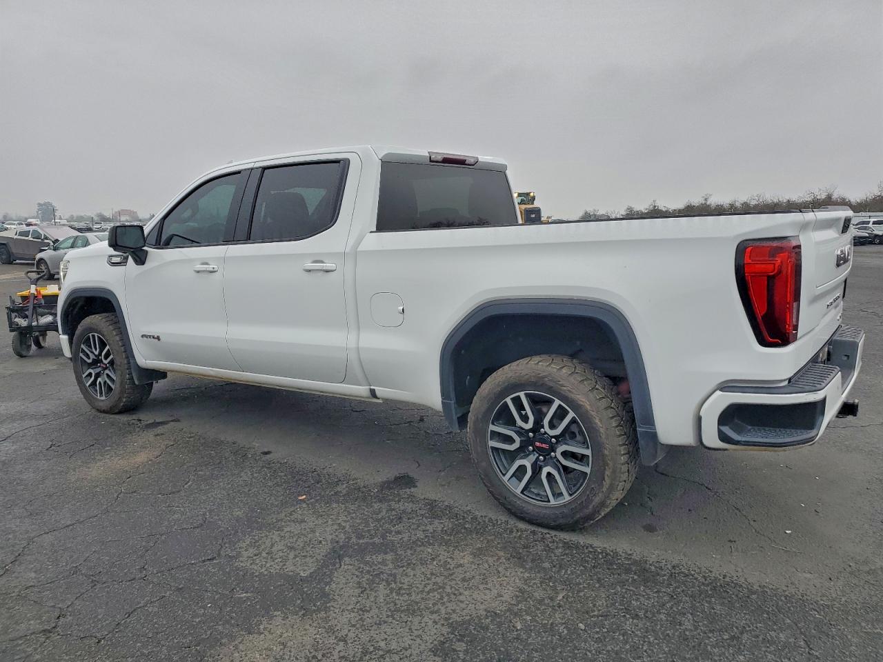GMC Sierra K1500 At4 Image 8