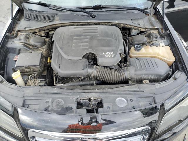 Chrysler 300 S Image 10