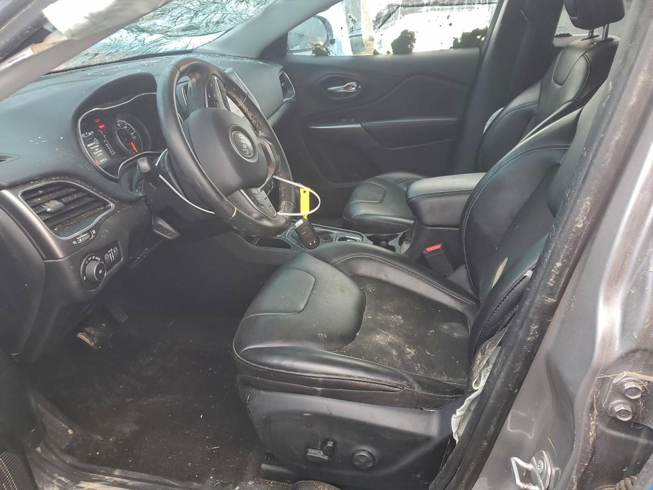 Jeep Grand Cherokee Latitude Plus Image 9