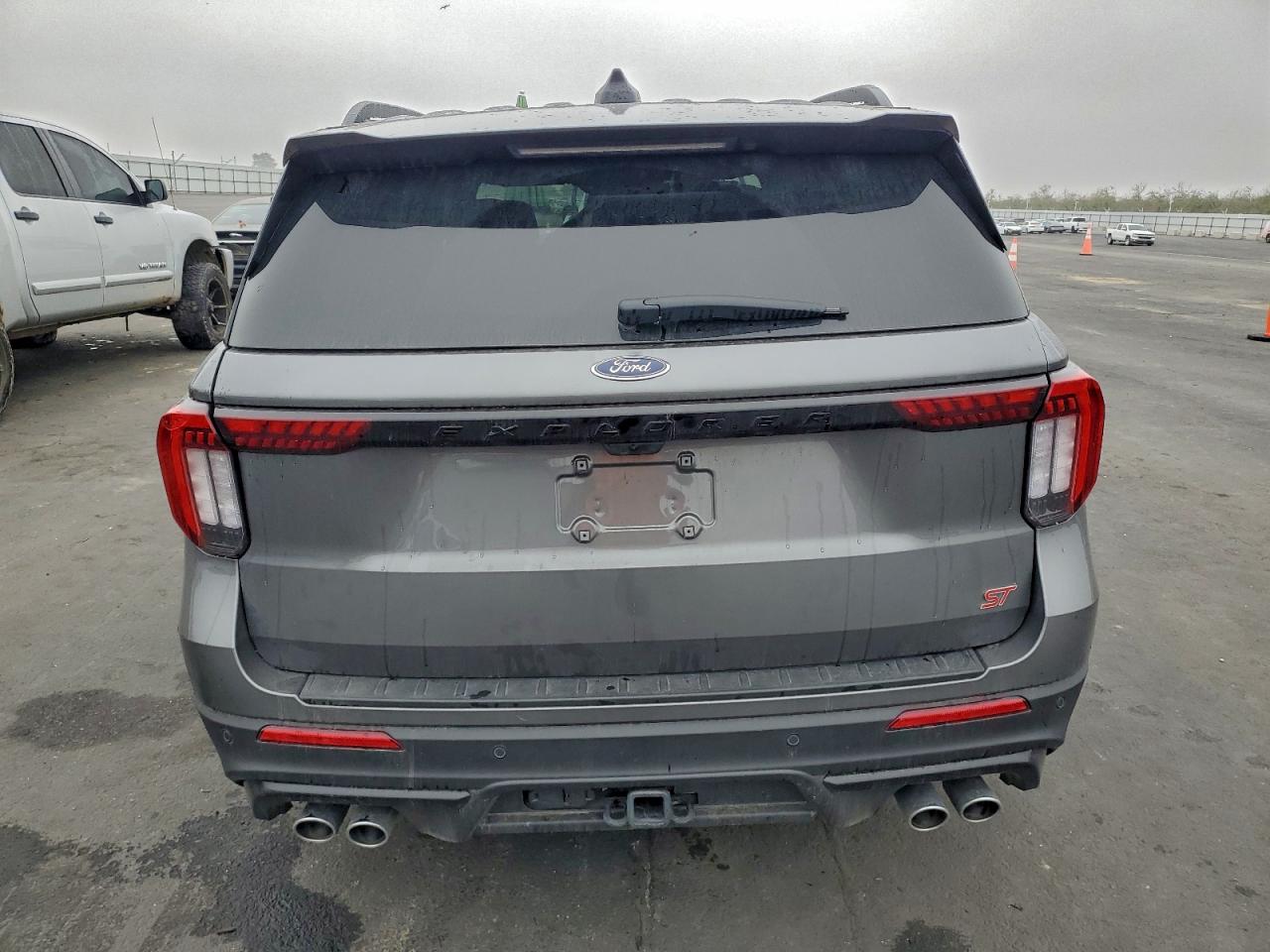 Ford Explorer St Image 10