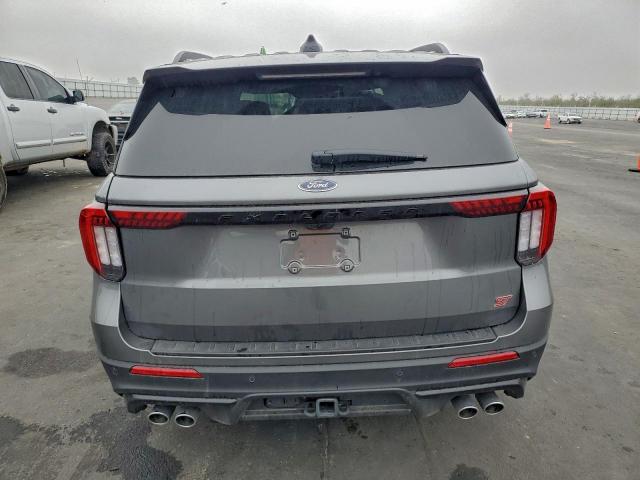 Ford Explorer St Image 10