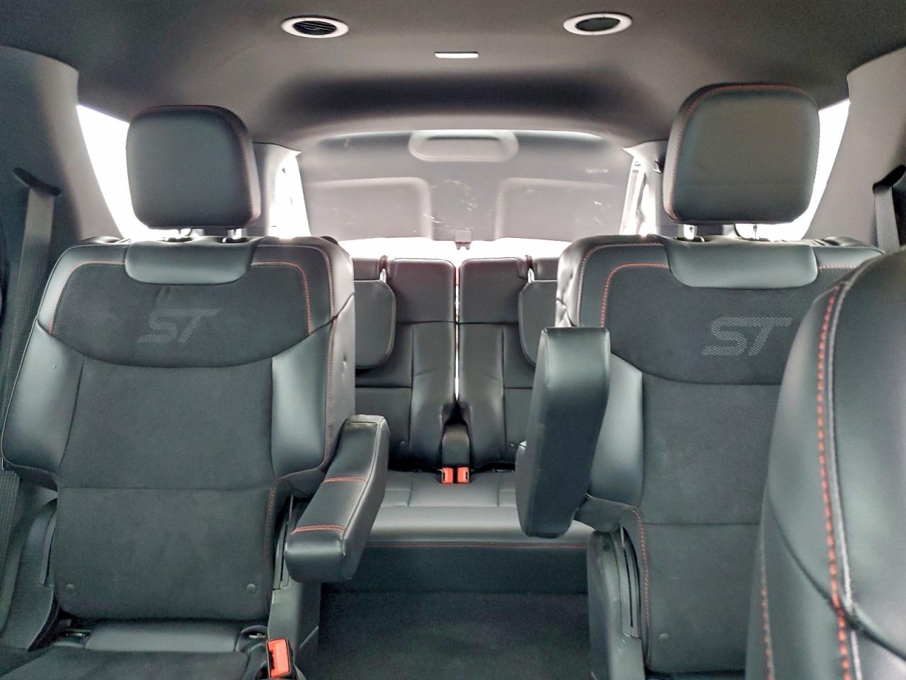 Ford Explorer St Image 11