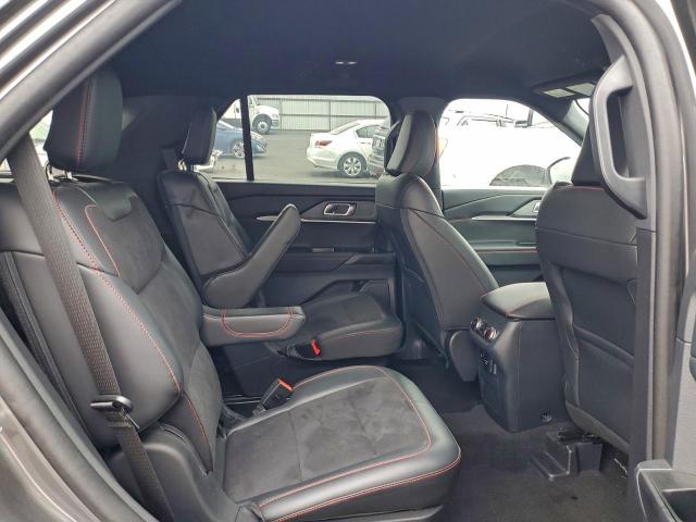 Ford Explorer St Image 2