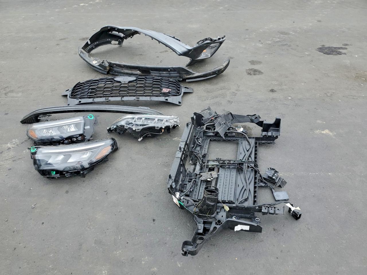 Ford Explorer St Image 13