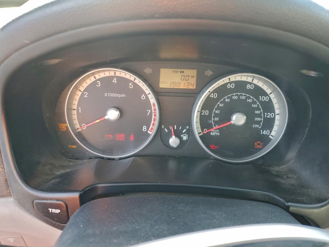 Hyundai ACCENT Gls Image 8