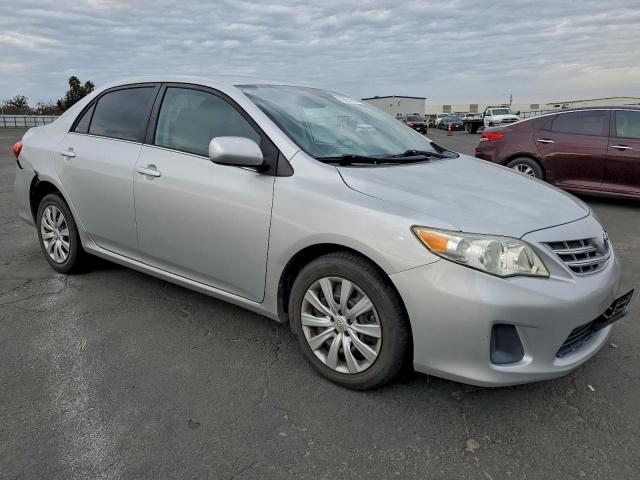 Toyota Corolla Base Image 11