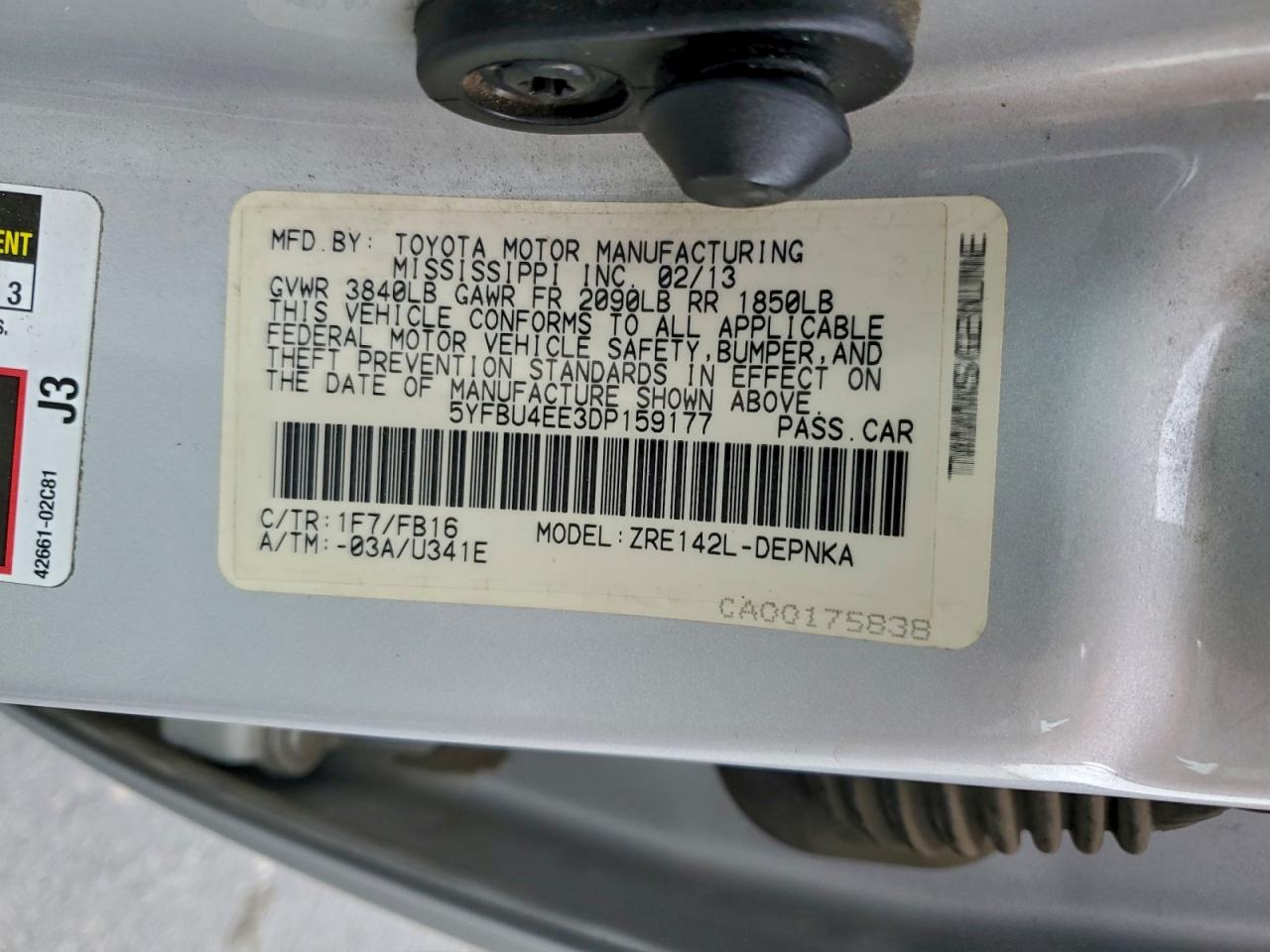 Toyota Corolla Base Image 10