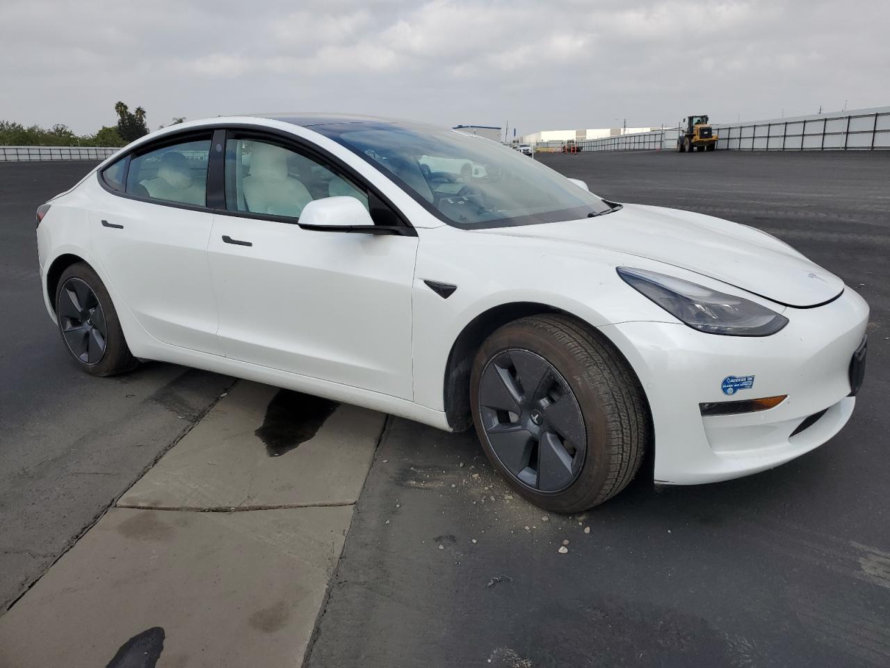 Tesla Model 3 Image 3