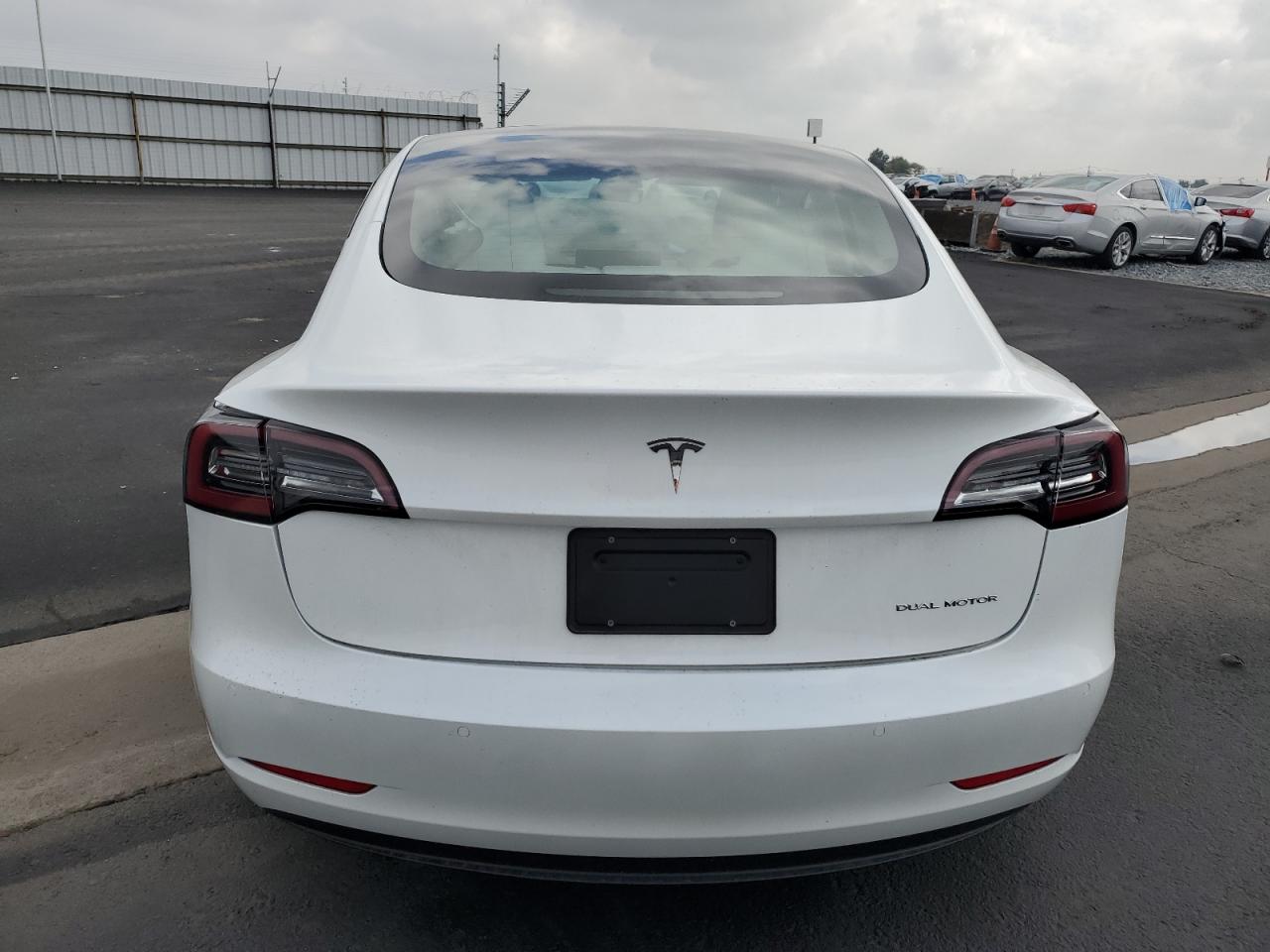 Tesla Model 3 Image 11