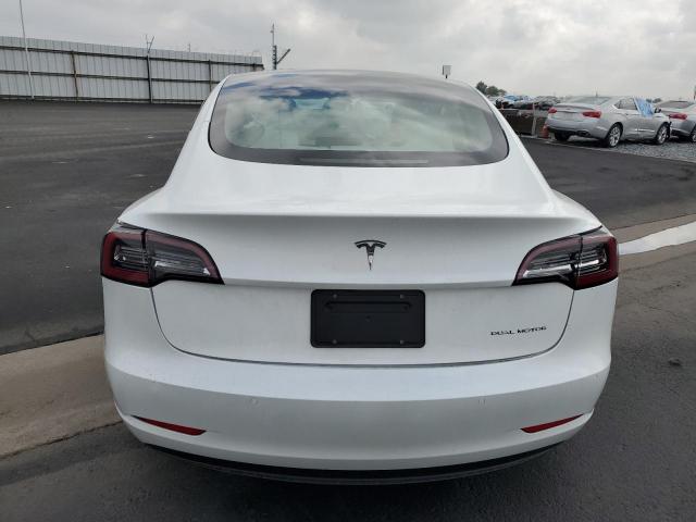 Tesla Model 3 Image 11