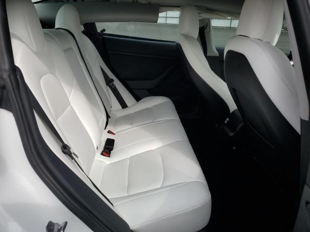 Tesla Model 3 Image 7