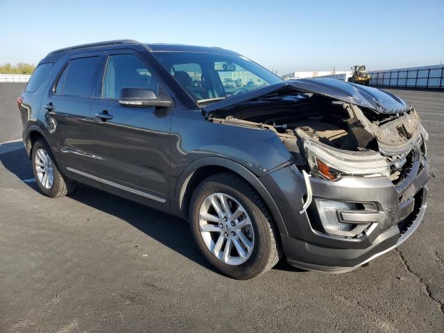 Ford Explorer Xlt Image 3