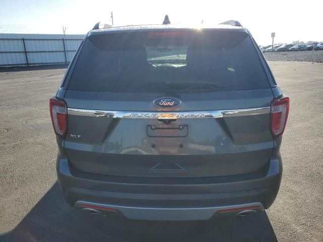 Ford Explorer Xlt Image 4