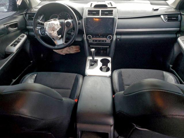 Toyota Camry Base Image 8