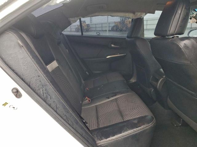 Toyota Camry Base Image 12