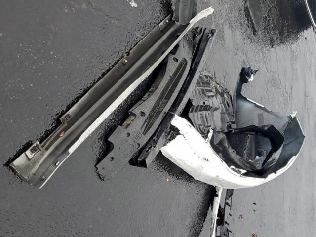 Toyota Camry Base Image 9