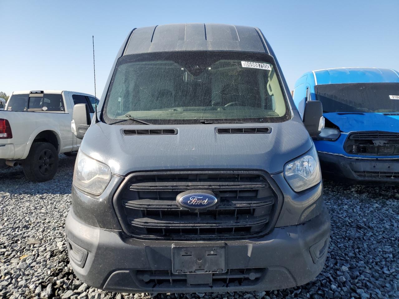 Ford Transit T-250 Image 6
