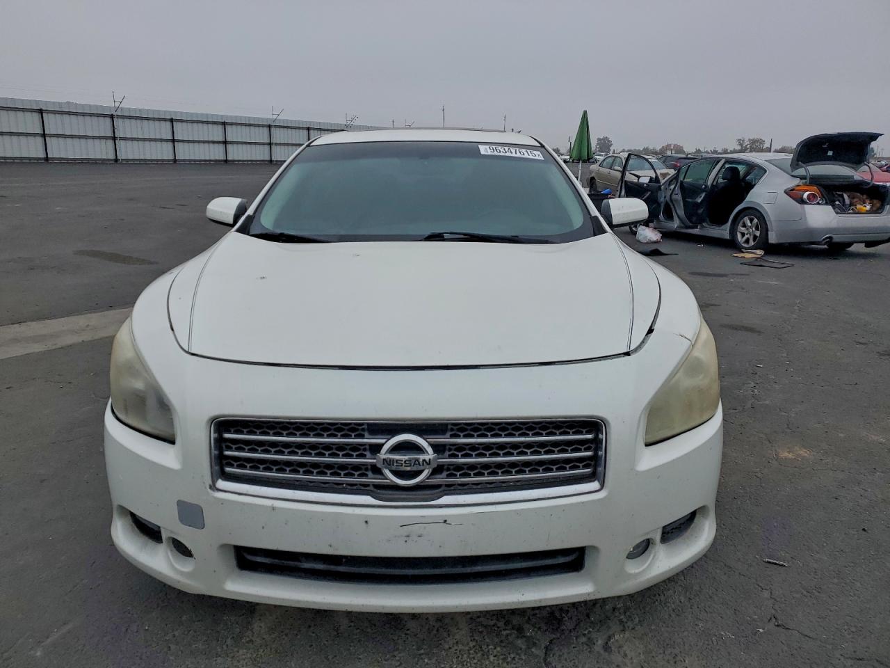 Nissan Maxima S Image 10