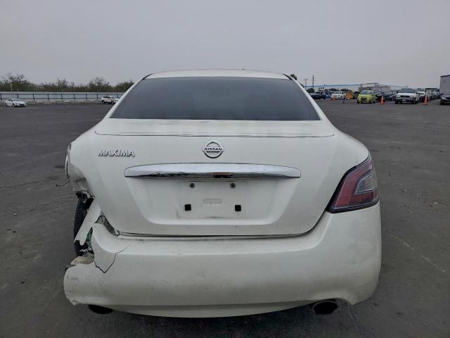 Nissan Maxima S Image 12
