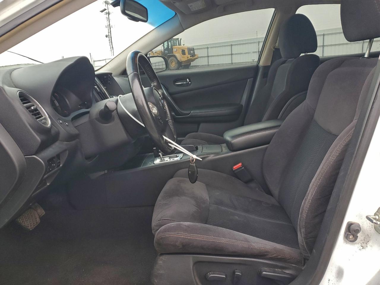 Nissan Maxima S Image 8