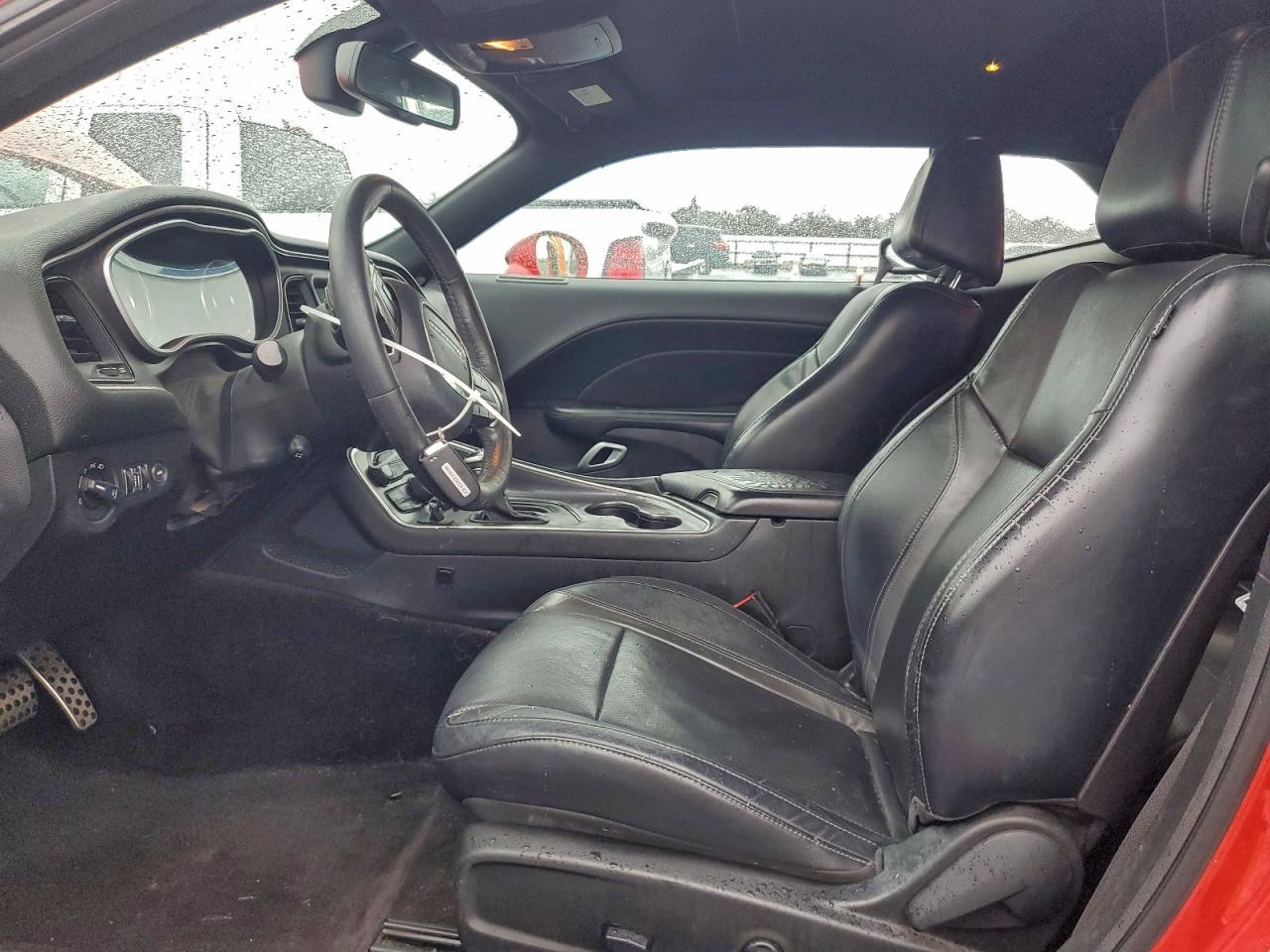 Dodge Challenger Sxt Plus Image 10