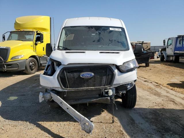 Ford Transit T-250 Image 2