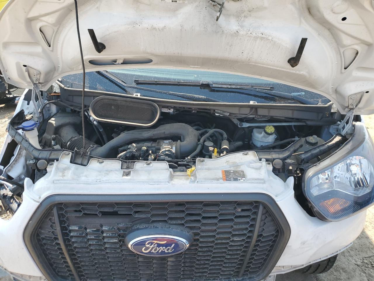 Ford Transit T-250 Image 12