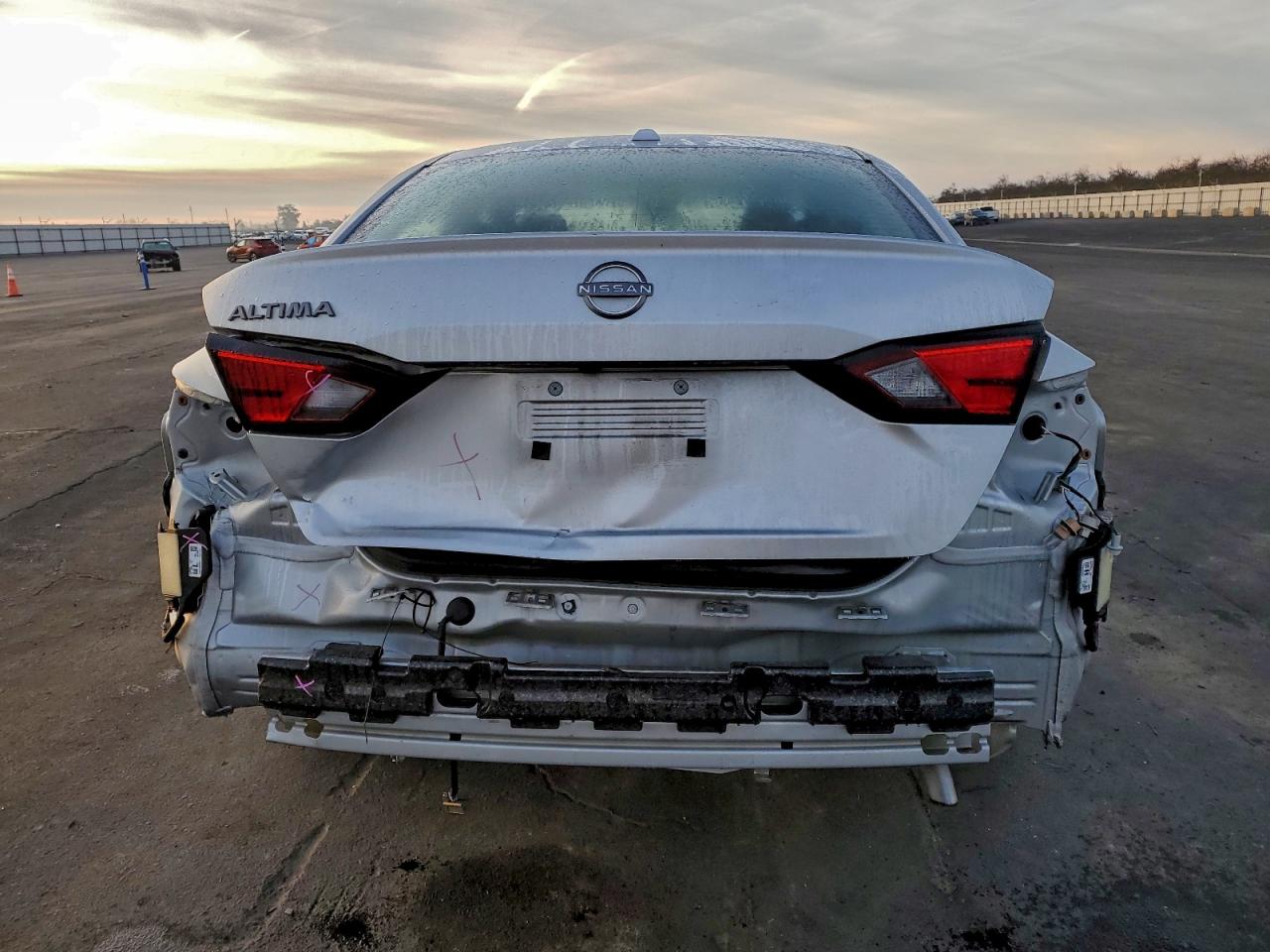 Nissan Altima Sv Image 5