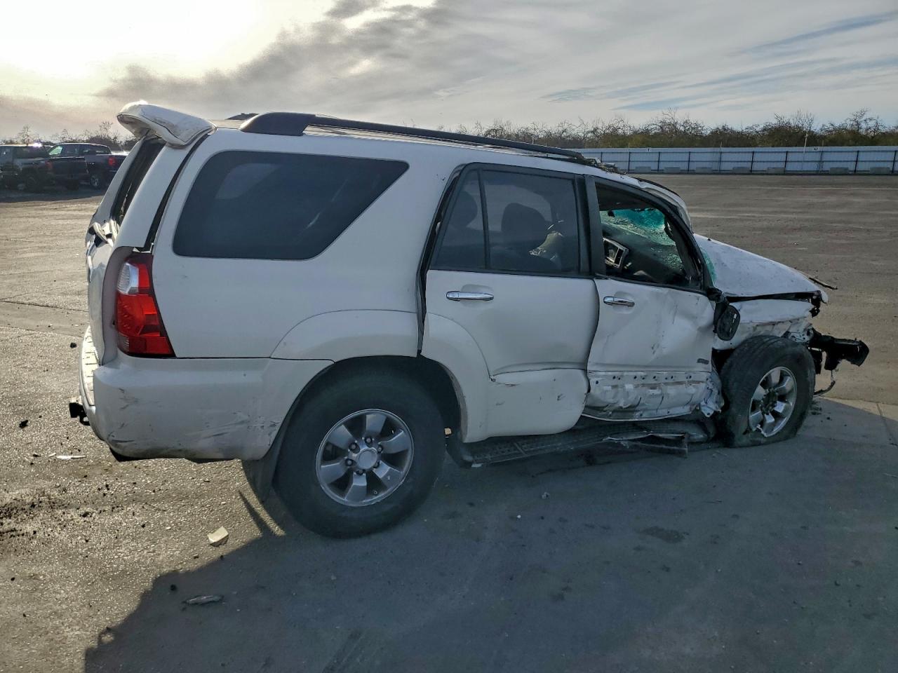 Toyota 4Runner Sr5 Image 13