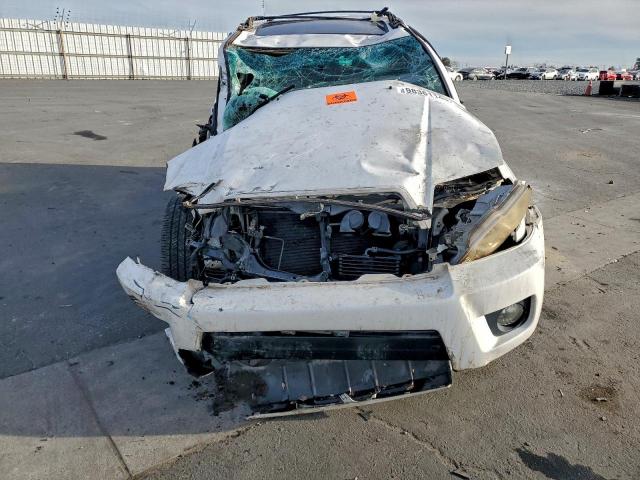 Toyota 4Runner Sr5 Image 2