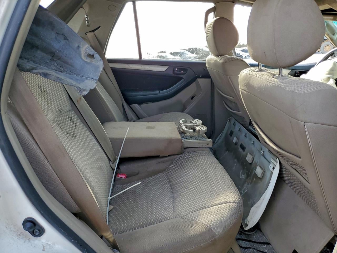 Toyota 4Runner Sr5 Image 11