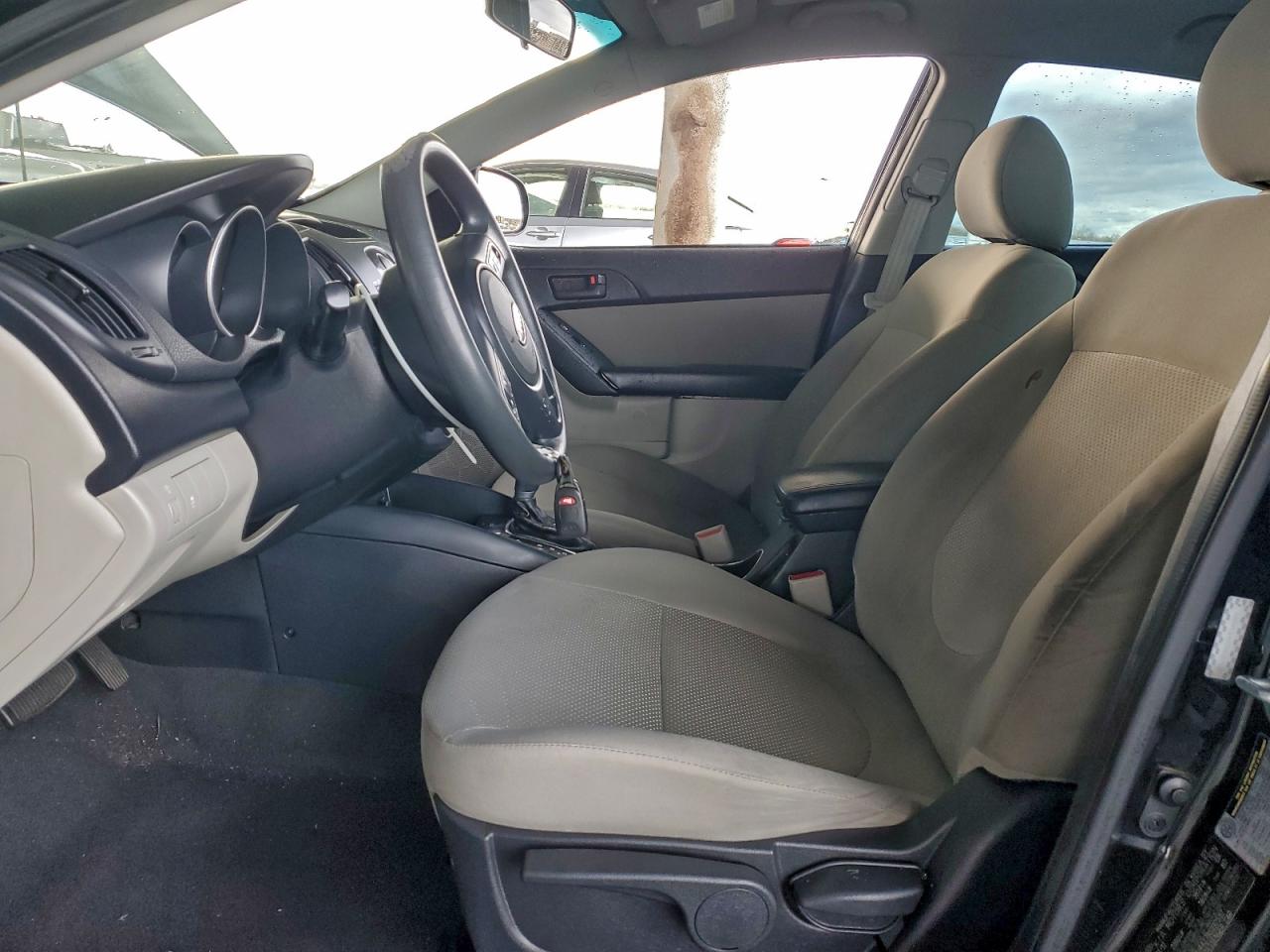 Kia Forte Ex Image 8