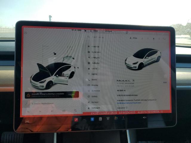 Tesla Model 3 Image 11
