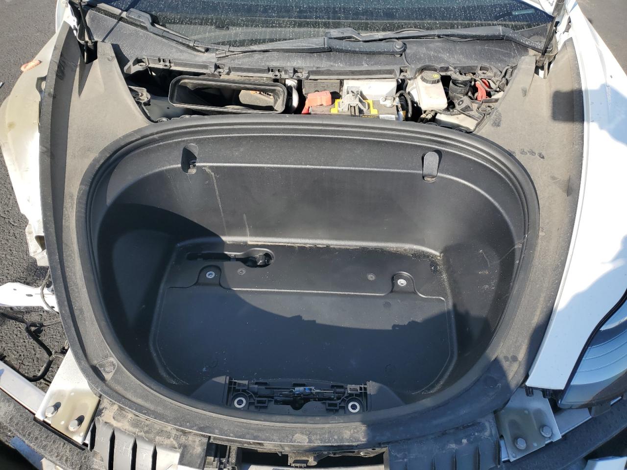 Tesla Model 3 Image 13