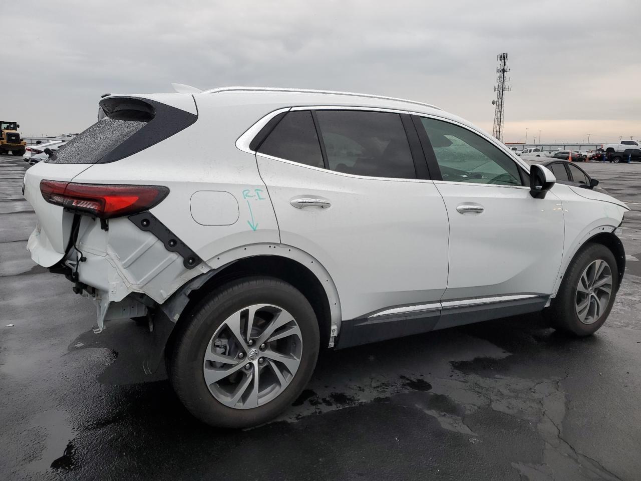 Buick Envision Essence Image 2