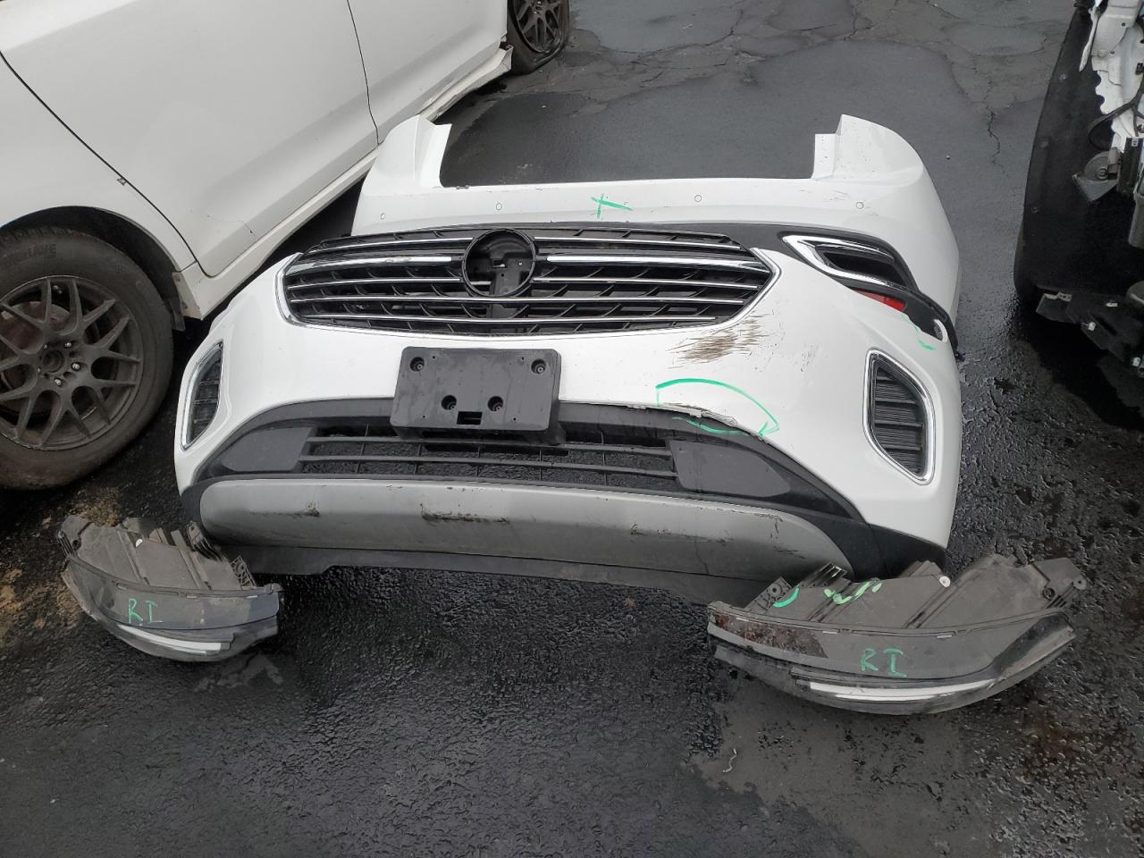 Buick Envision Essence Image 7