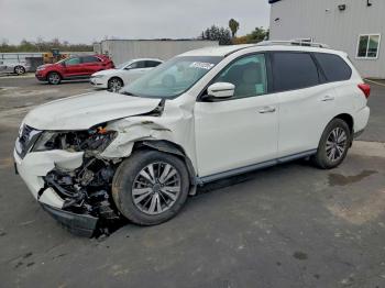  Salvage Nissan Pathfinder