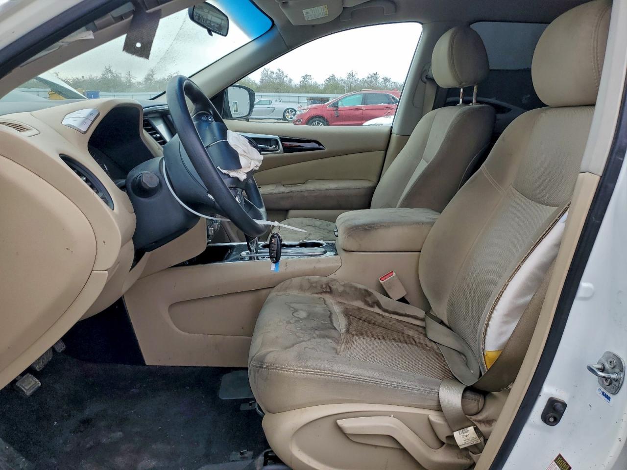 Nissan Pathfinder S Image 5